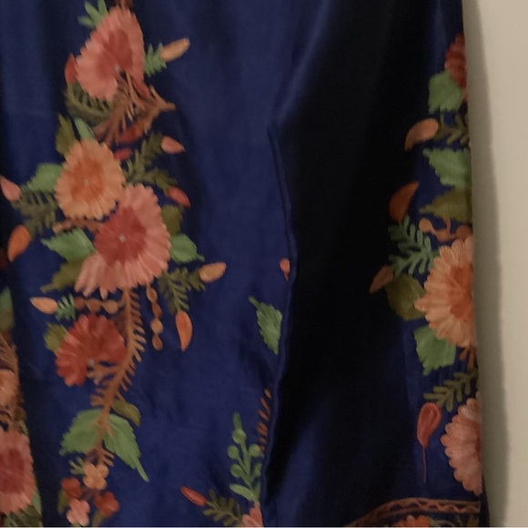 Embroidered raw silk kimonos jacket - Picture 3 of 8